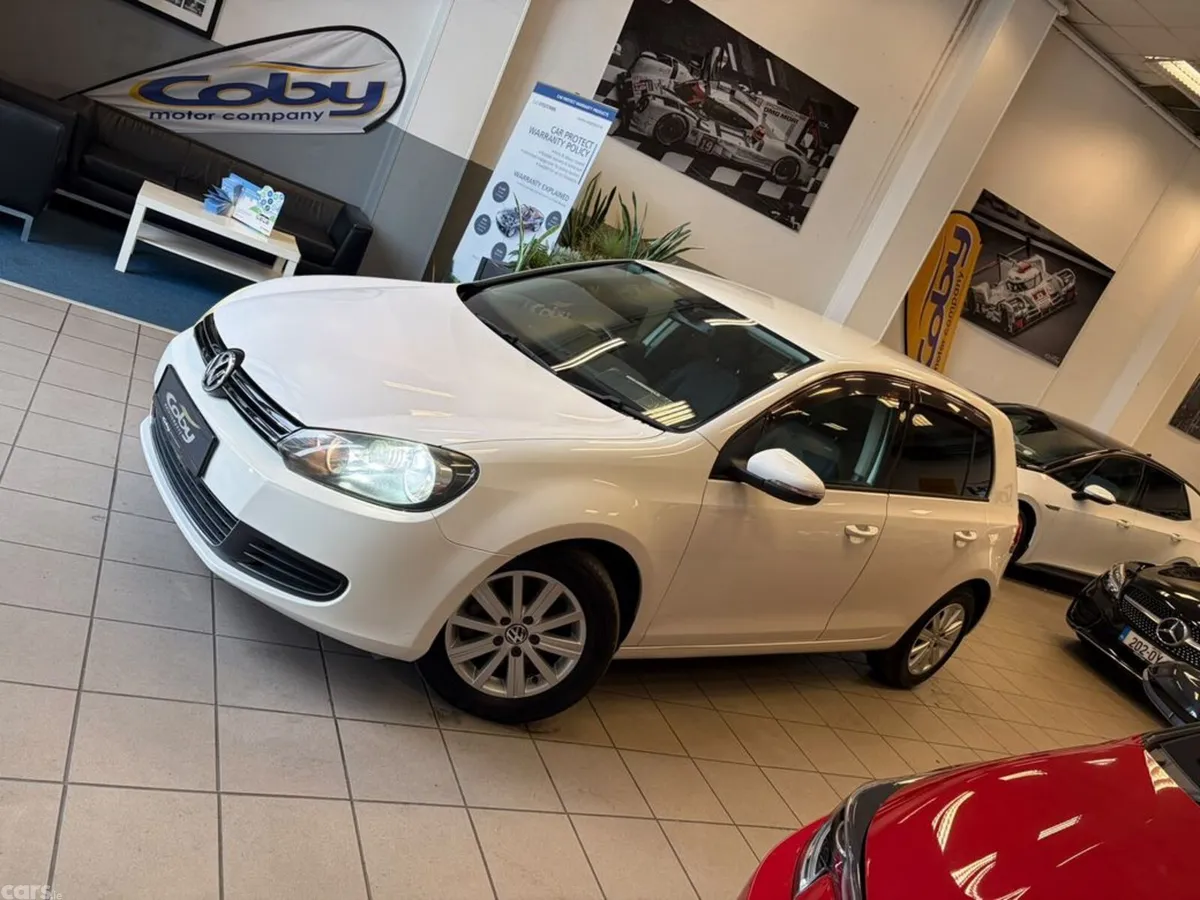 Volkswagen Golf Hatchback, Petrol, 2012, White