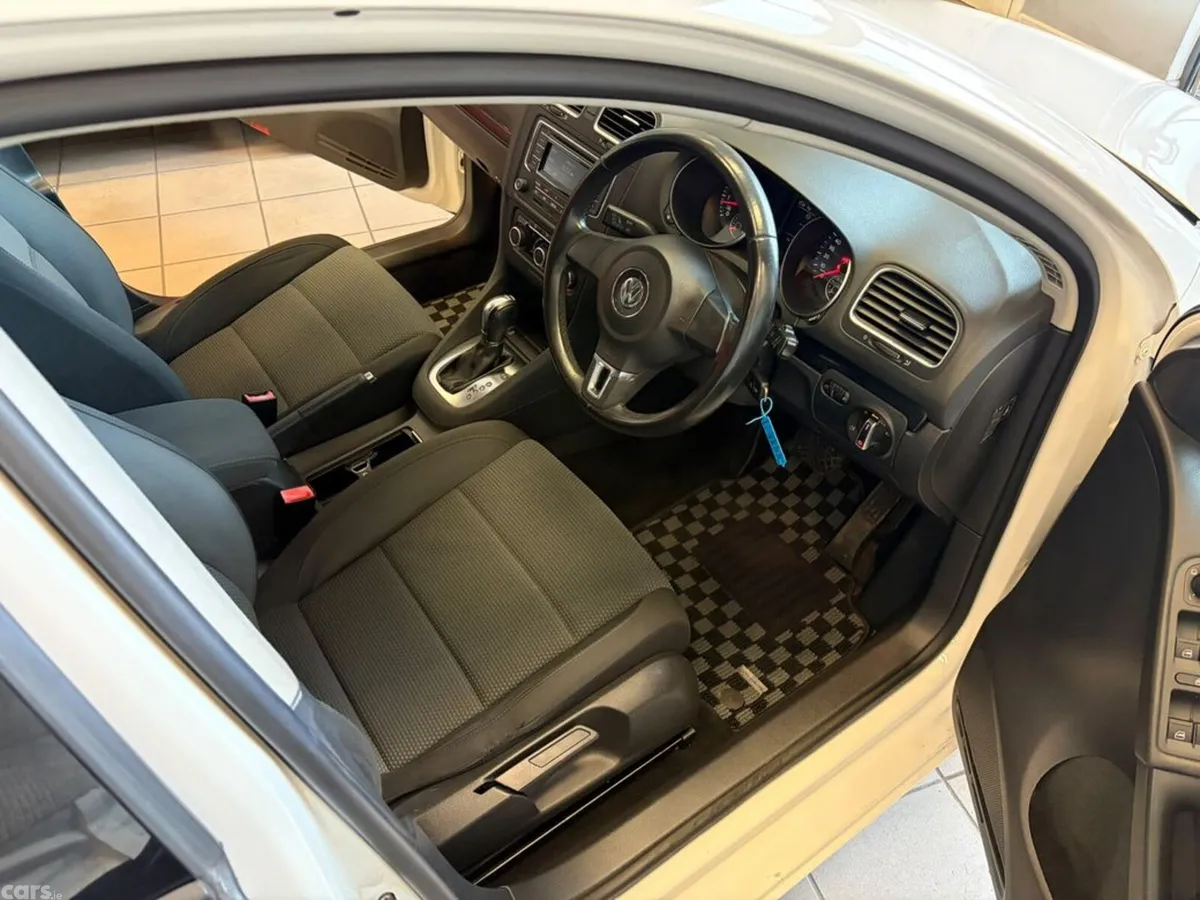 Volkswagen Golf Hatchback, Petrol, 2012, White