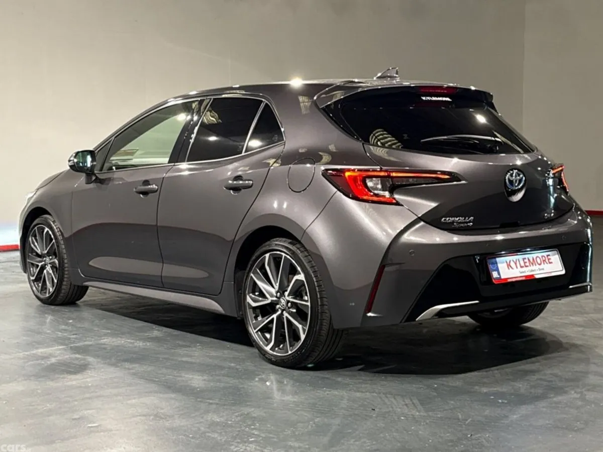 Toyota Corolla Hatchback, Petrol Hybrid, 2025, Grey