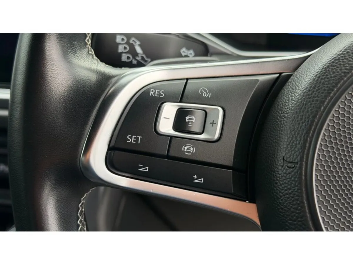 Volkswagen T-Roc Hatchback, Diesel, 2020, Grey