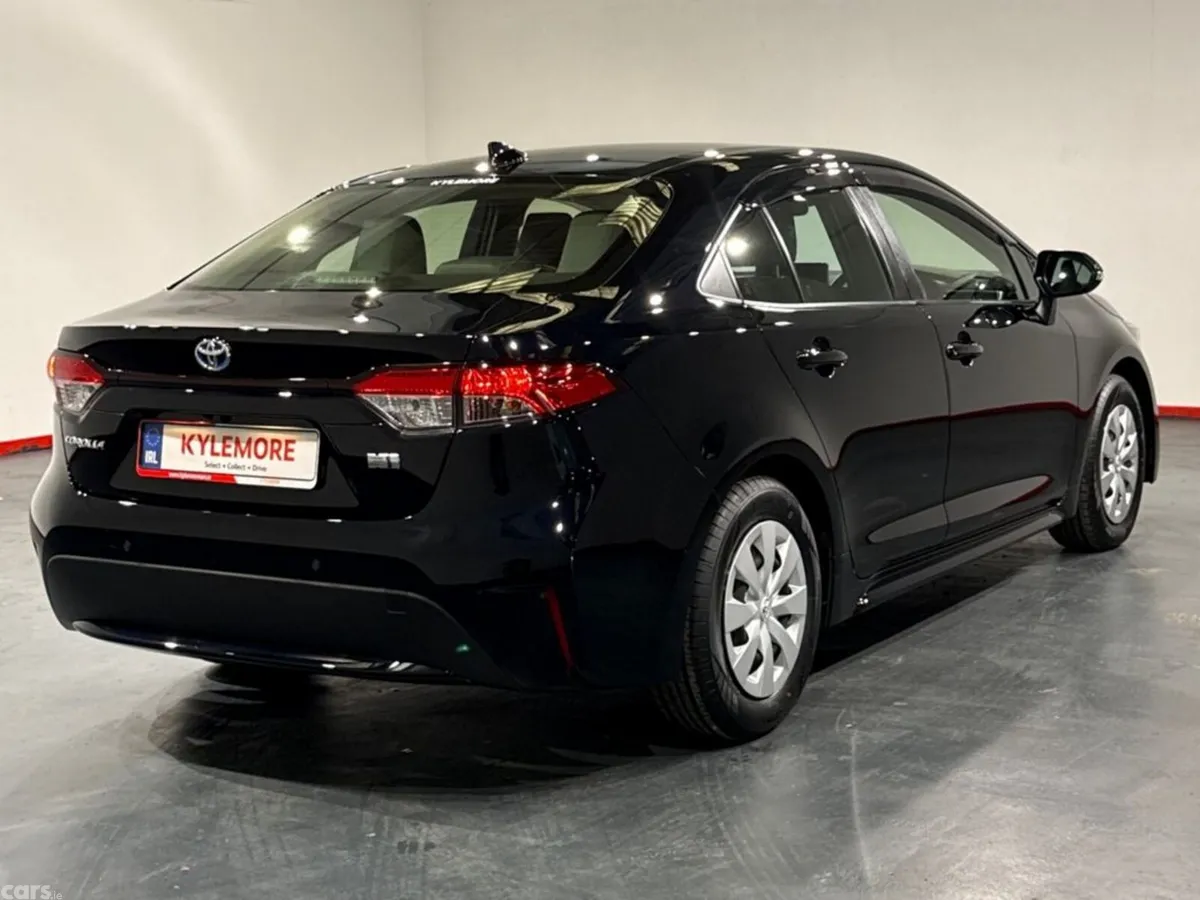 Toyota Corolla Saloon, Petrol Hybrid, 2023, Black