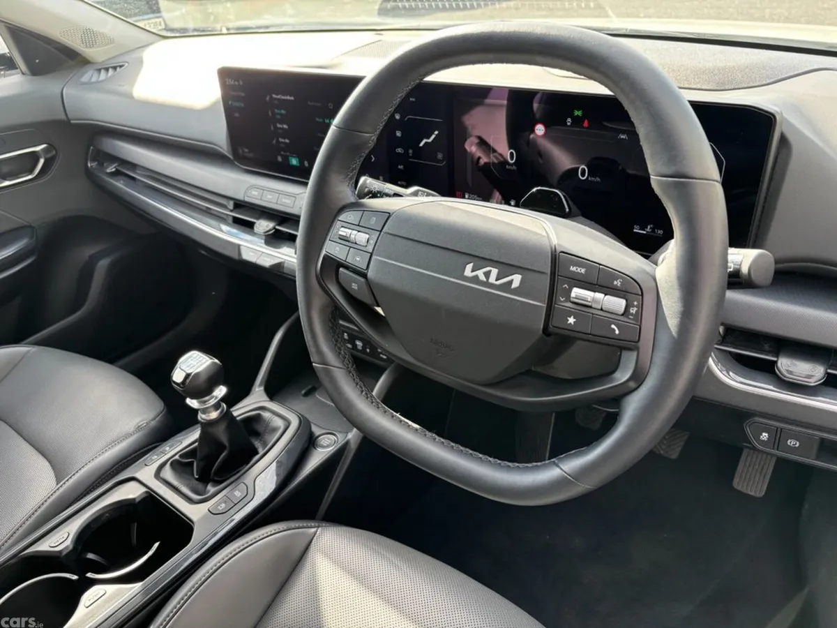 Kia K4 Hatchback, Petrol Hybrid, 2026, White