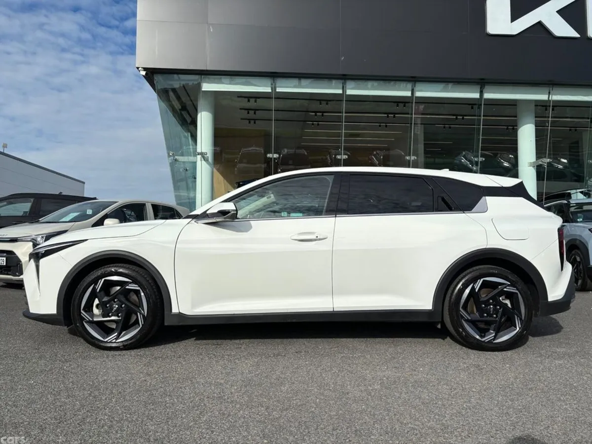 Kia K4 Hatchback, Petrol Hybrid, 2026, White