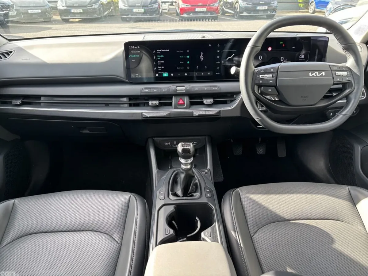 Kia K4 Hatchback, Petrol Hybrid, 2026, White