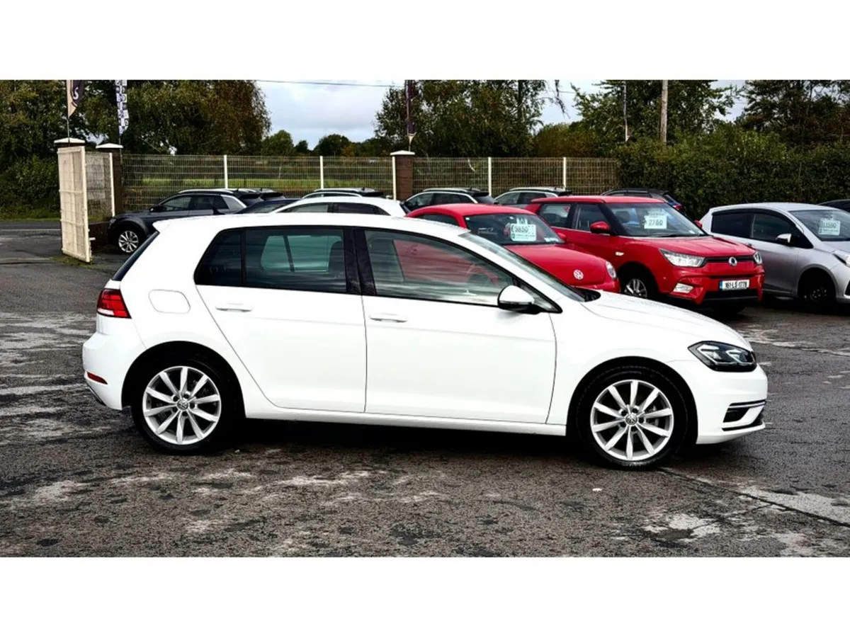 Volkswagen Golf Hatchback, Petrol, 2019, White