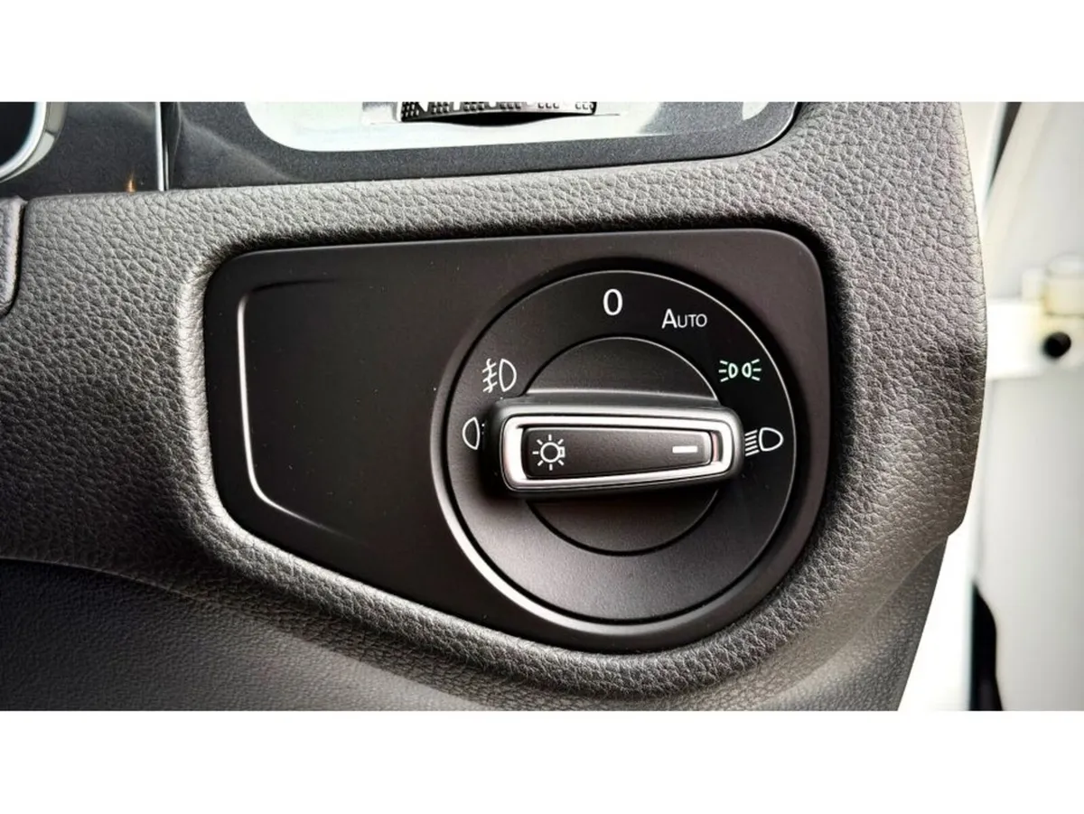 Volkswagen Golf Hatchback, Petrol, 2019, White