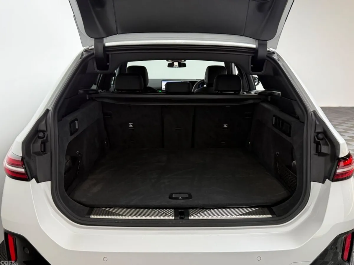 BMW 5-Series Estate, Petrol Plug-in Hybrid, 2025, White