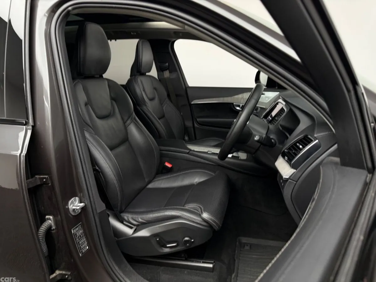 Volvo XC90 SUV, Petrol Plug-in Hybrid, 2024, Grey