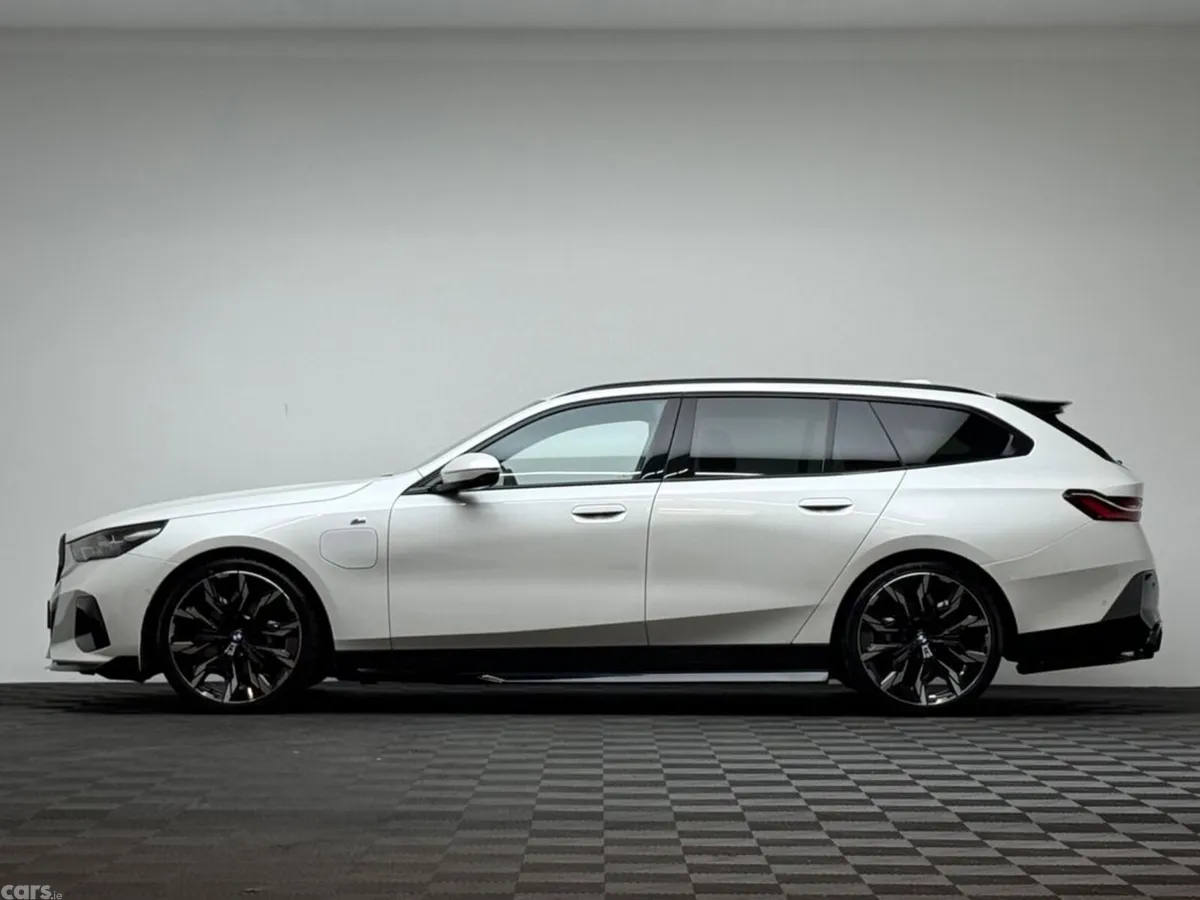 BMW 5-Series Estate, Petrol Plug-in Hybrid, 2025, White