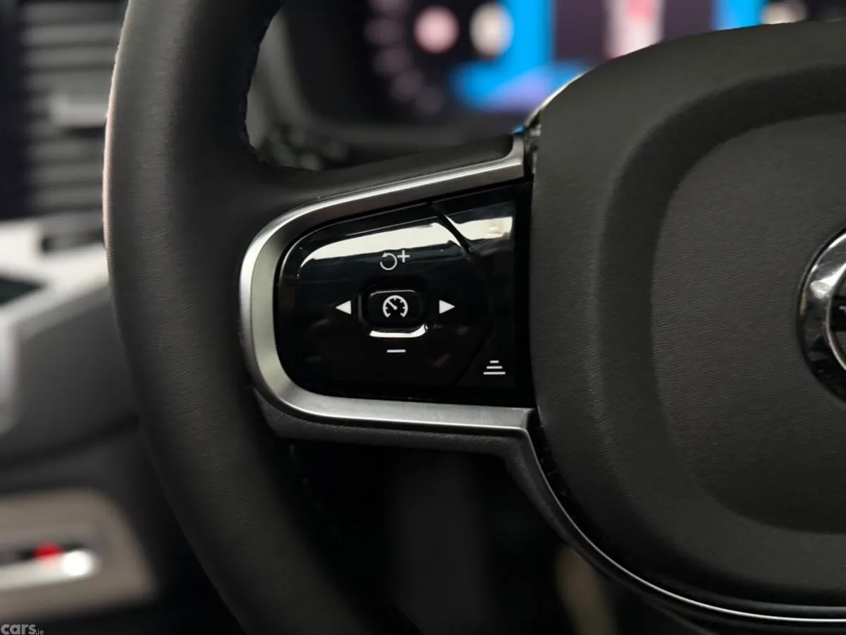 Volvo XC90 SUV, Petrol Plug-in Hybrid, 2024, Grey