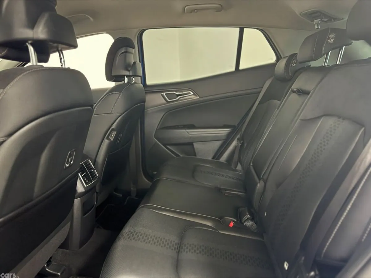 Kia Sportage MPV, Diesel Hybrid, 2026, Blue
