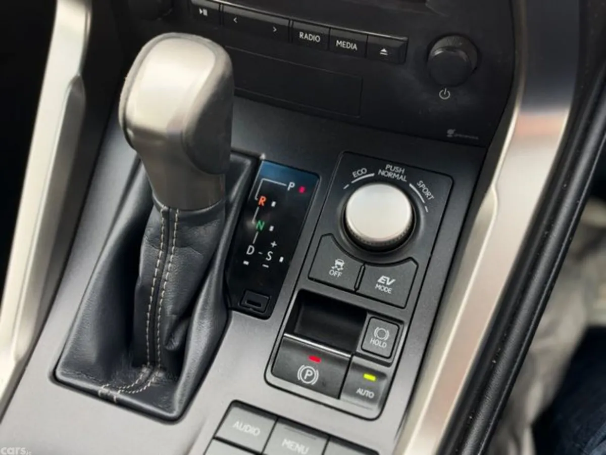 Lexus NX Estate, Petrol Hybrid, 2016, Silver