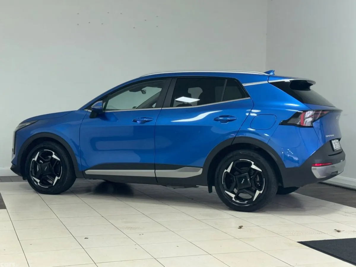Kia Sportage MPV, Diesel Hybrid, 2026, Blue