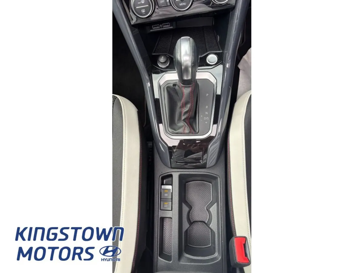 Volkswagen T-Roc Estate, Petrol, 2020, White