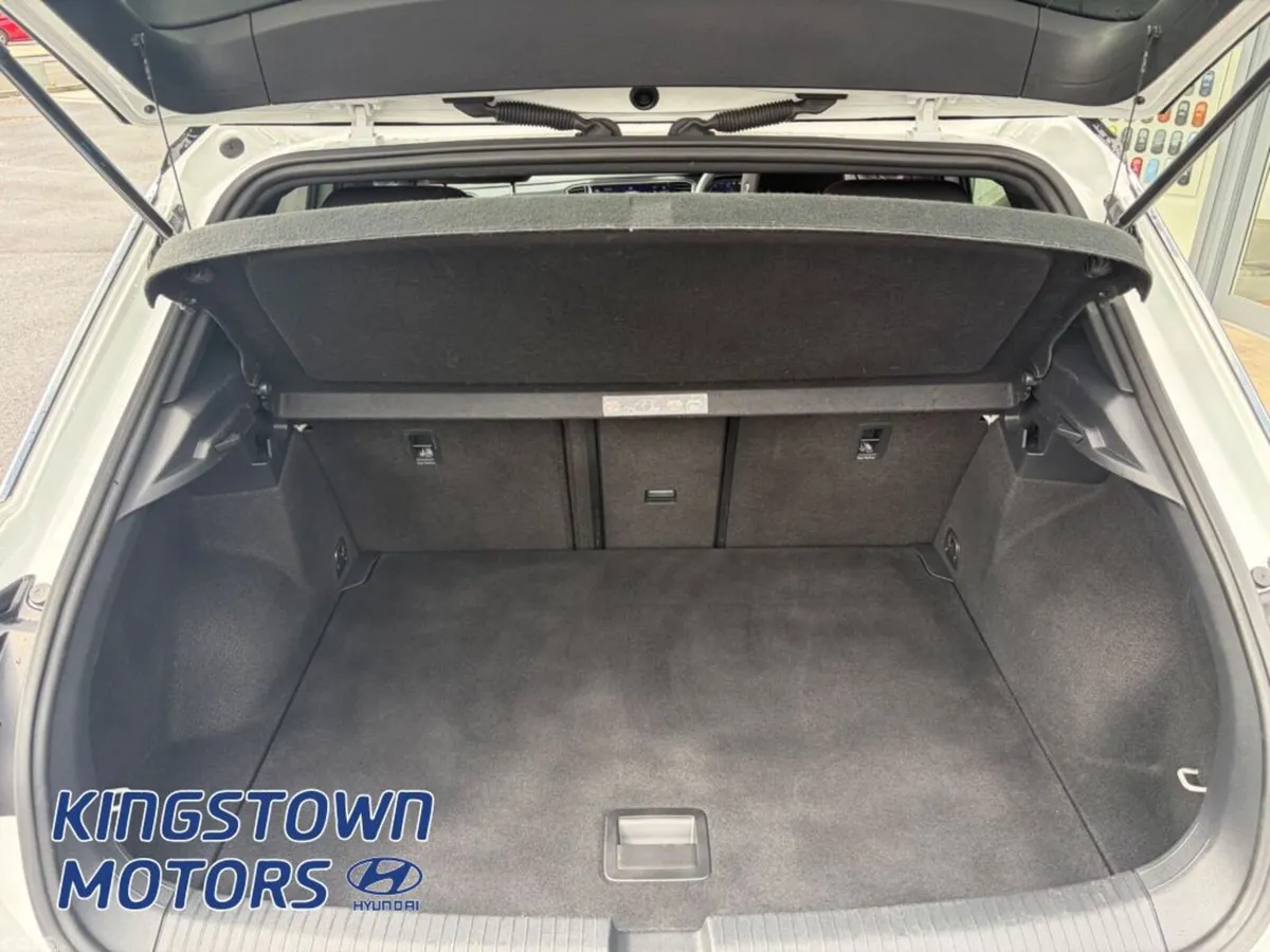 Volkswagen T-Roc Estate, Petrol, 2020, White