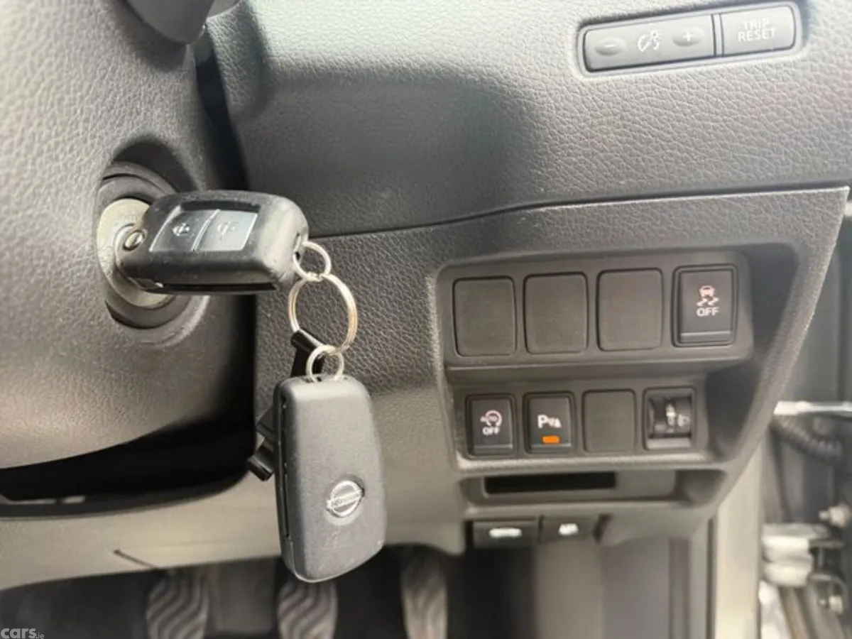 Nissan X-Trail Estate, Diesel, 2017, Grey