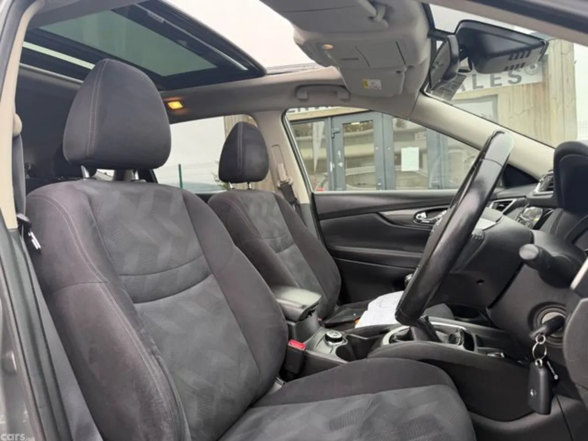 Nissan X-Trail Estate, Diesel, 2017, Grey