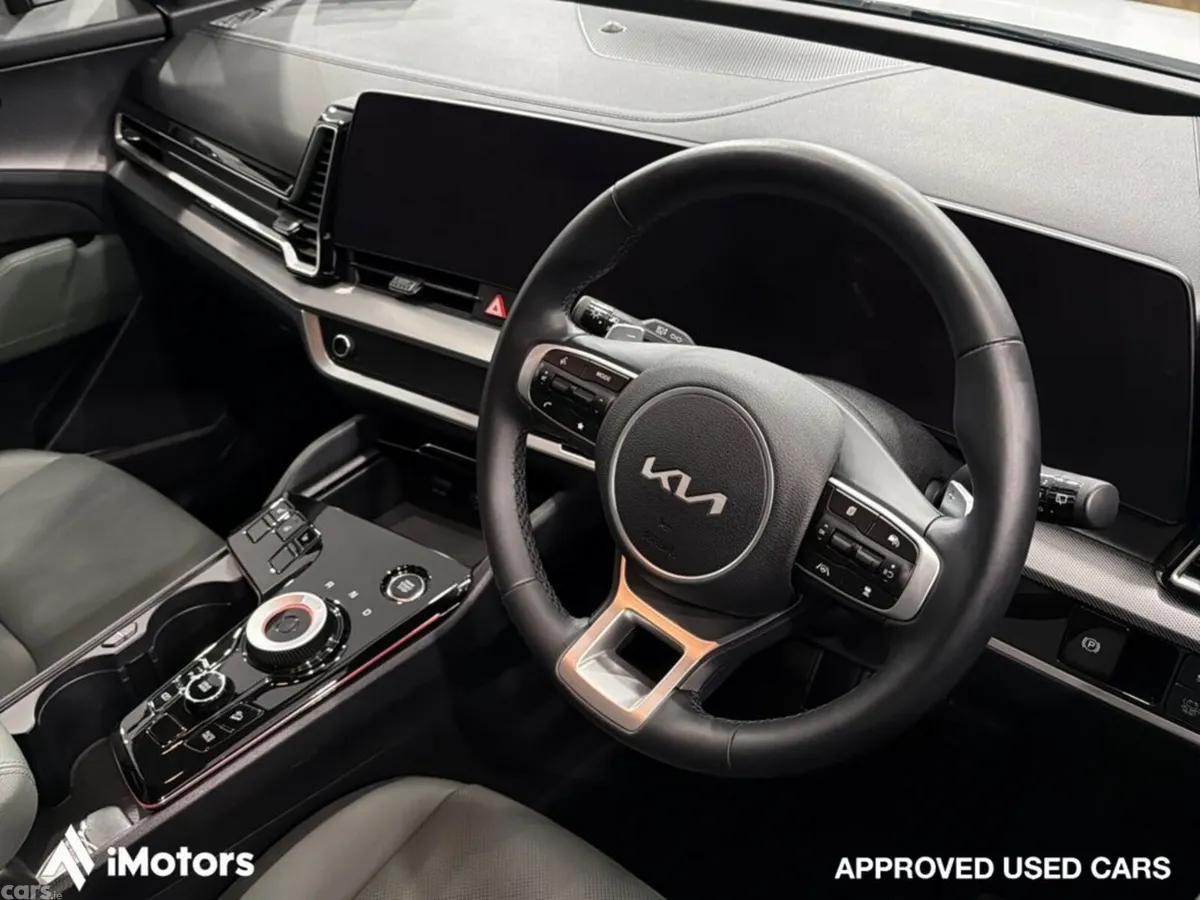 Kia Sportage SUV, Petrol Hybrid, 2026, White