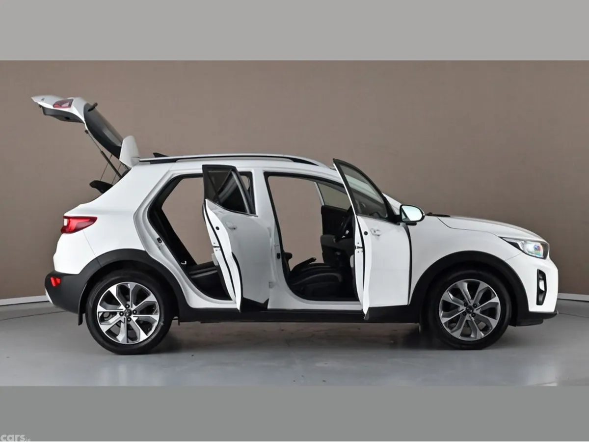 Kia Stonic Hatchback, Petrol, 2020, White