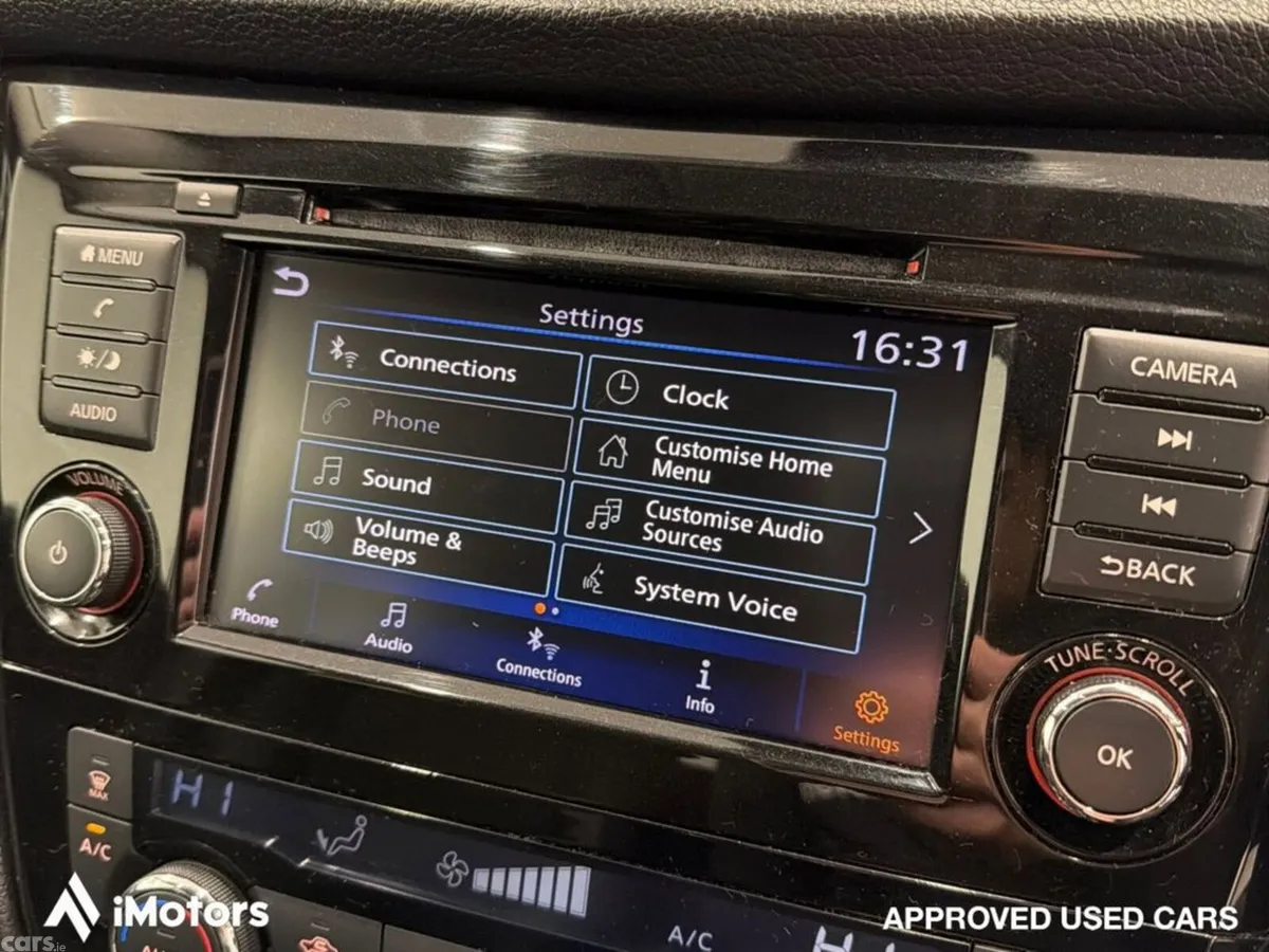 Nissan Qashqai SUV, Diesel, 2020, Grey