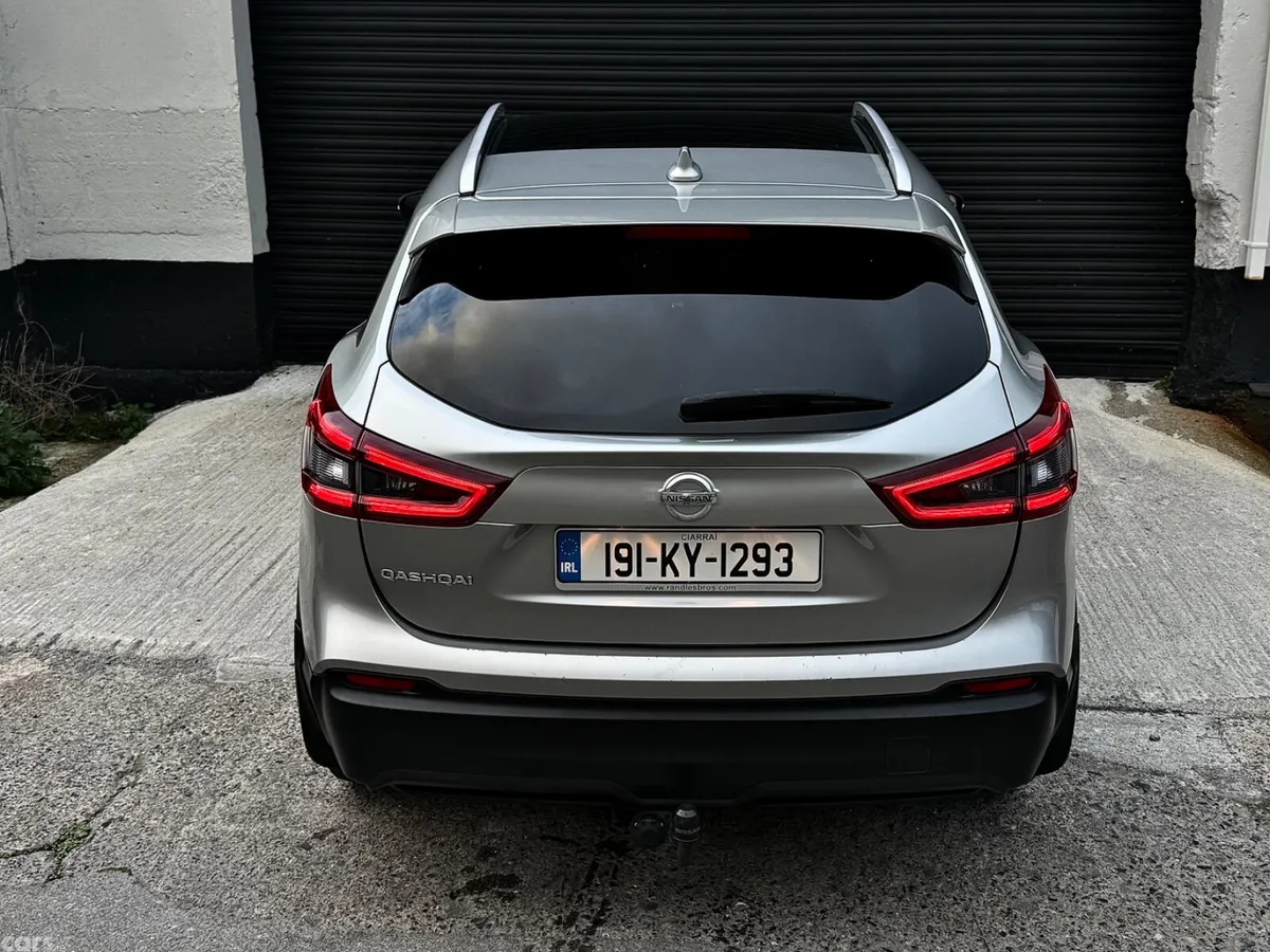 Nissan Qashqai MPV, Diesel, 2019, Grey