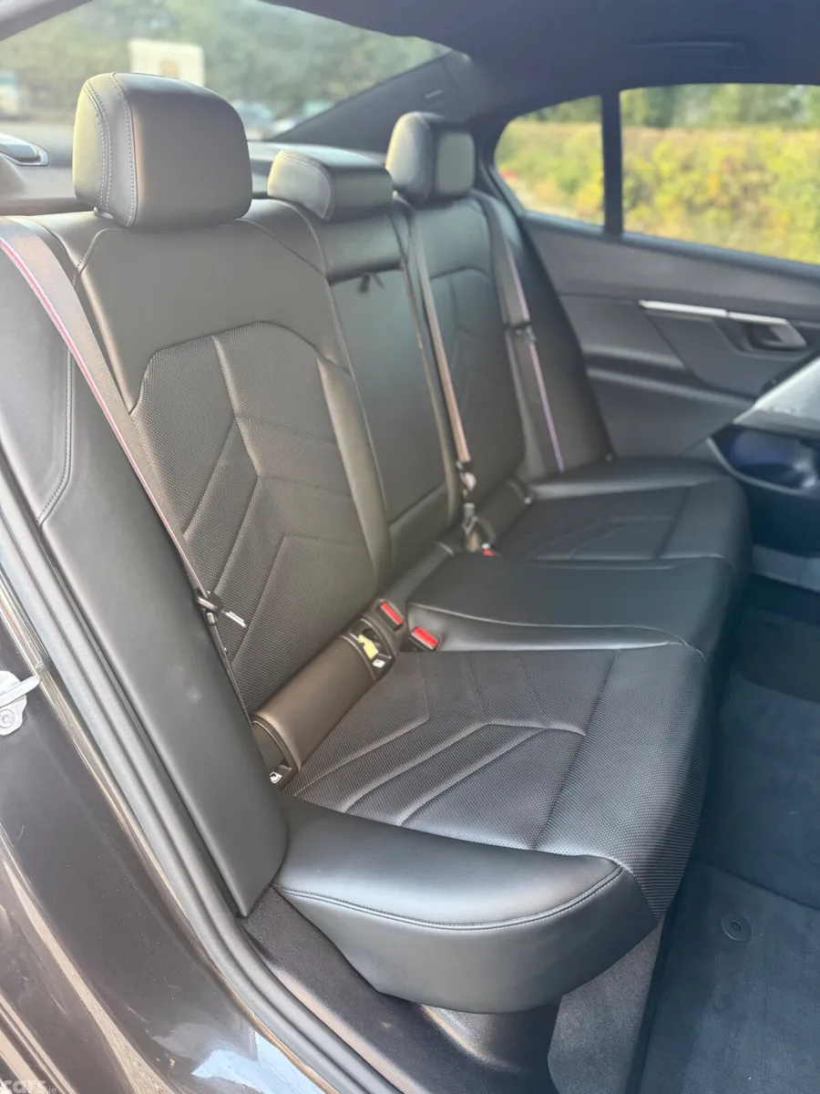 BMW i5 Saloon, Electric, 2023, Grey