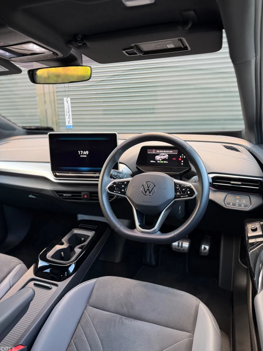 Volkswagen ID.4 Estate, Electric, 2025, White
