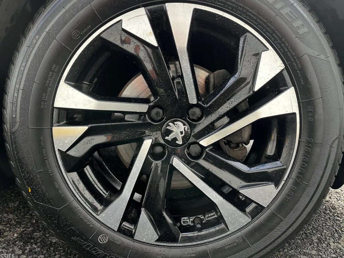 Peugeot 2008 SUV, Diesel, 2021, Black