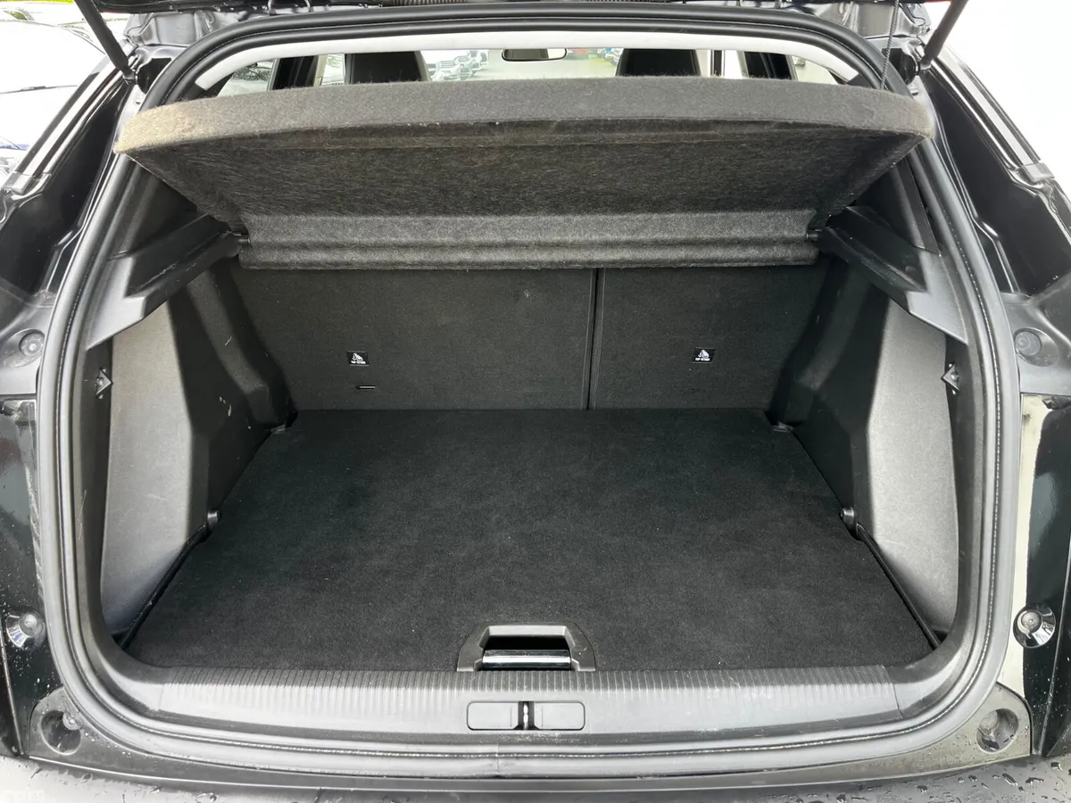 Peugeot 2008 SUV, Diesel, 2021, Black