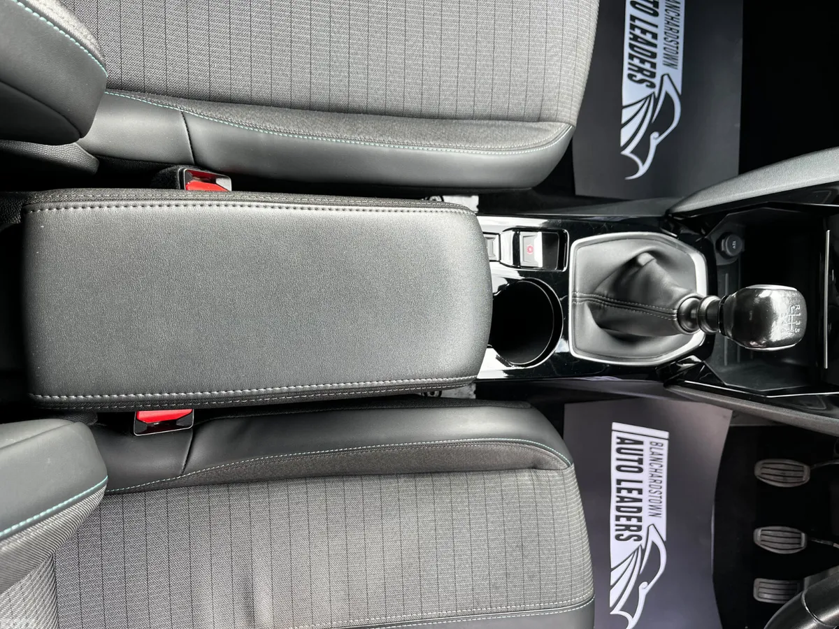 Peugeot 2008 SUV, Diesel, 2021, Black