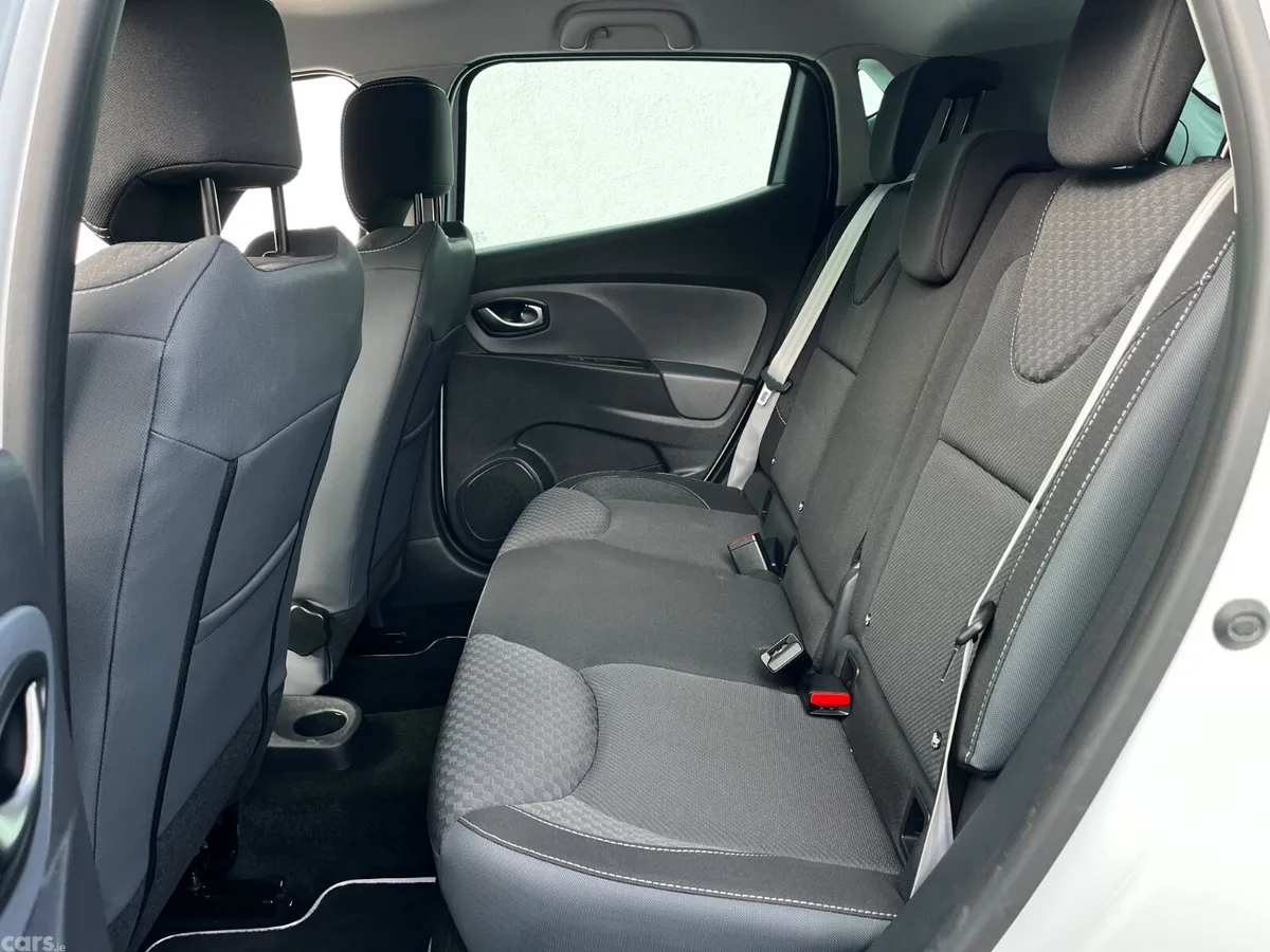 Renault Clio Hatchback, Petrol, 2016, White