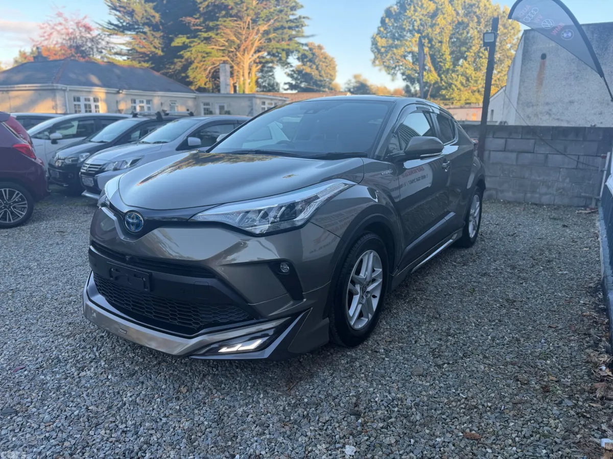 Toyota C-HR SUV, Petrol Hybrid, 2019, Green