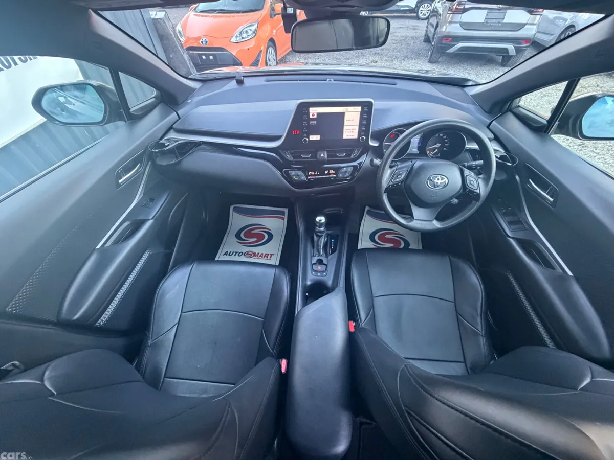 Toyota C-HR SUV, Petrol Hybrid, 2019, Green