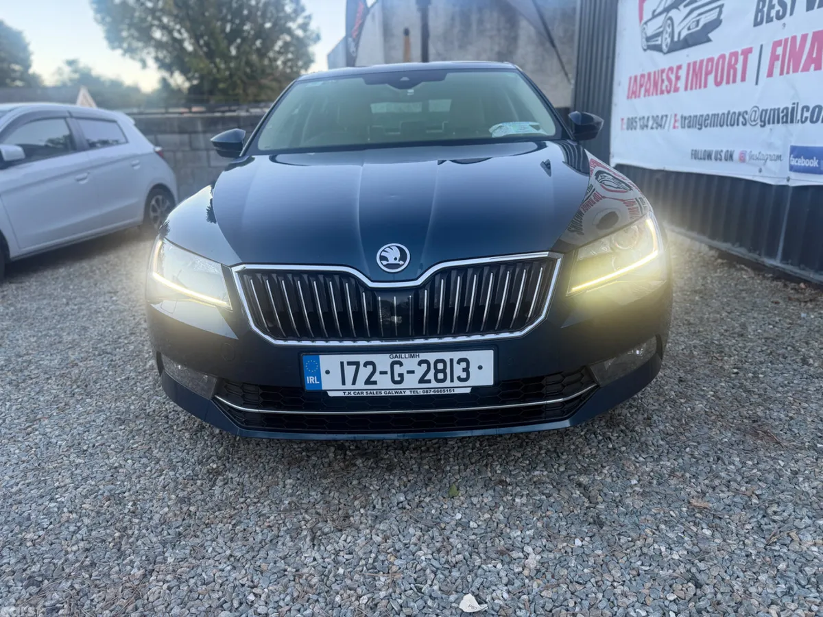 Skoda Superb Hatchback, Diesel, 2017, Blue