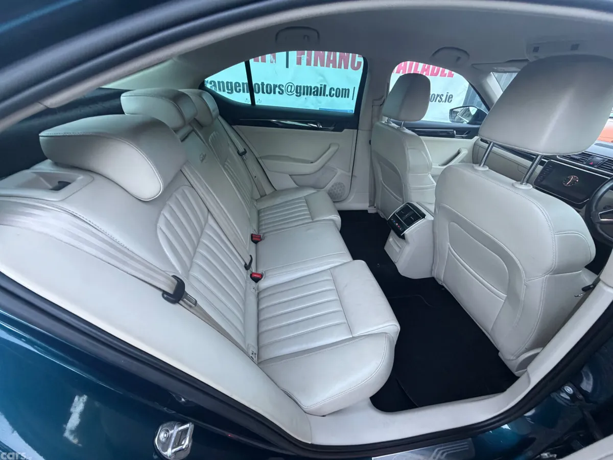 Skoda Superb Hatchback, Diesel, 2017, Blue
