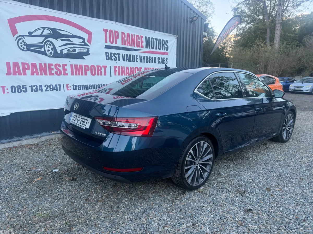 Skoda Superb Hatchback, Diesel, 2017, Blue