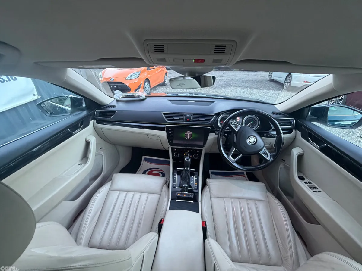 Skoda Superb Hatchback, Diesel, 2017, Blue