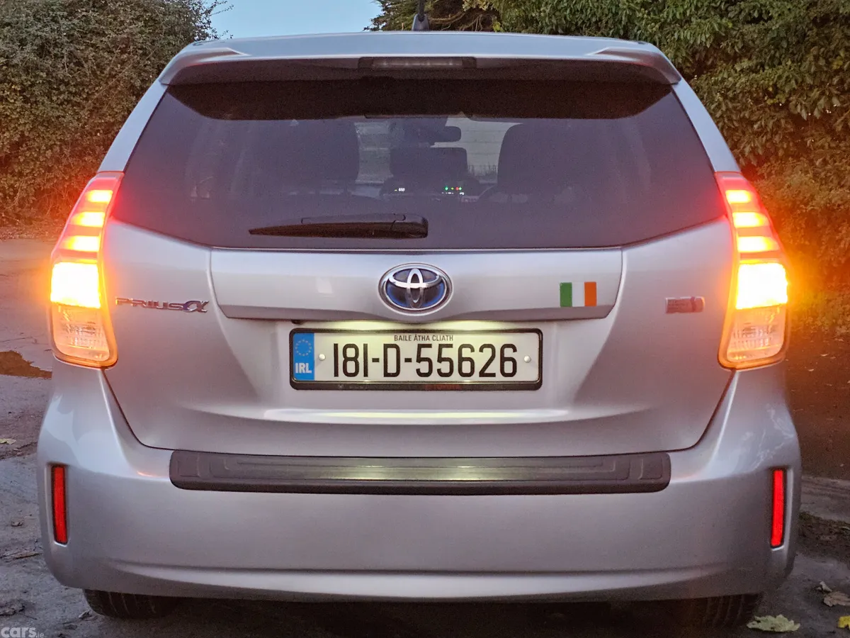 Toyota Prius Hatchback, Petrol Hybrid, 2018, Silver