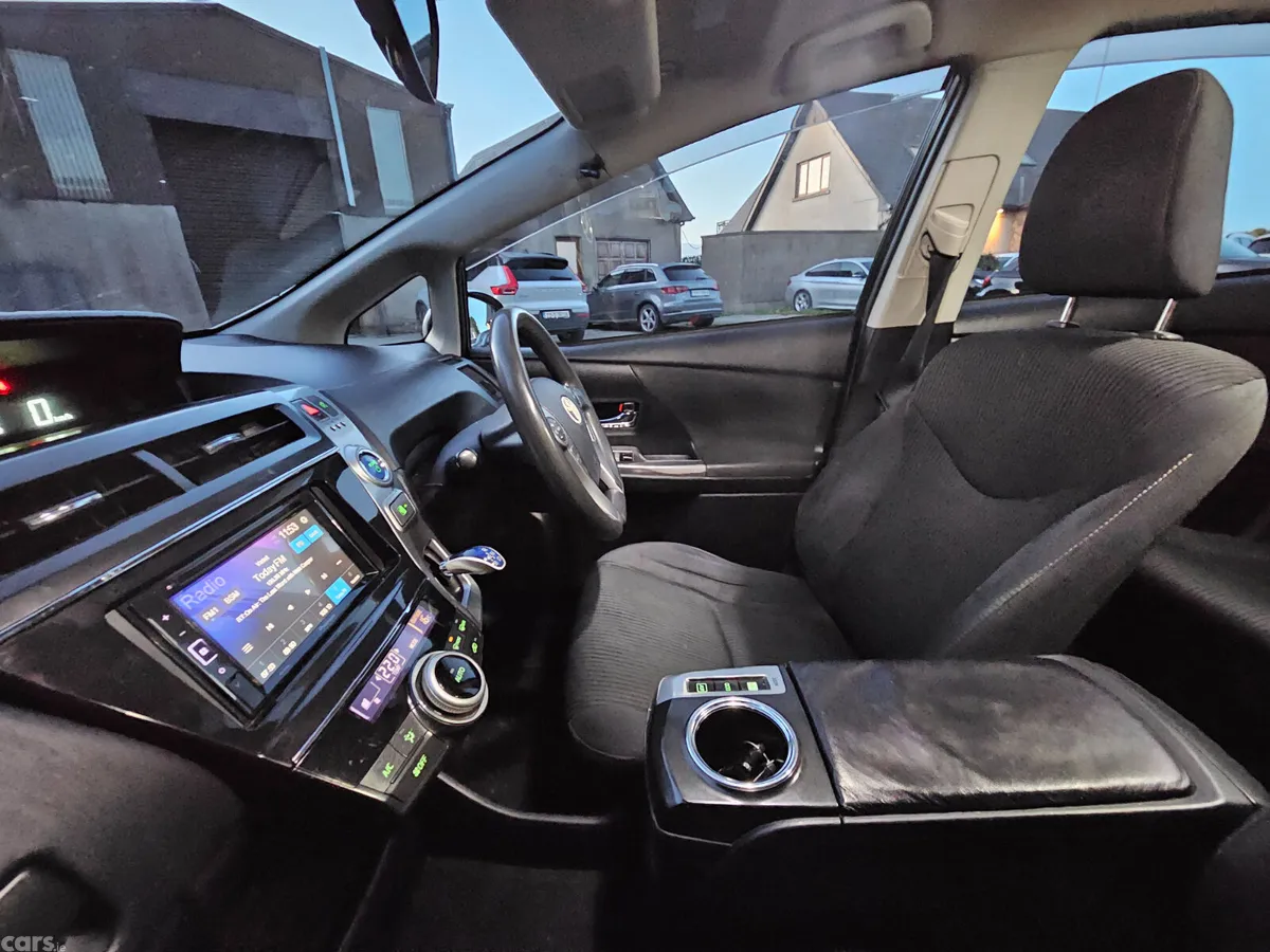 Toyota Prius Hatchback, Petrol Hybrid, 2018, Silver