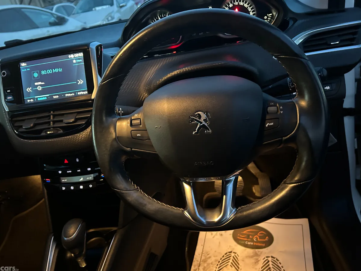 Peugeot 208 Hatchback, Petrol, 2020, White