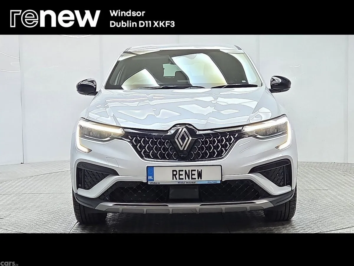 Renault Arkana Hatchback, Petrol Hybrid, 2025, White