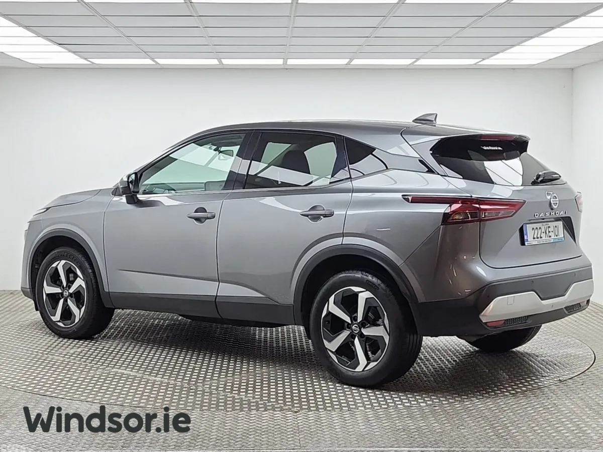 Nissan Qashqai MPV, Petrol, 2022, Grey