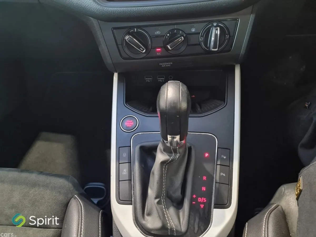 SEAT Arona SUV, Petrol, 2019, Grey
