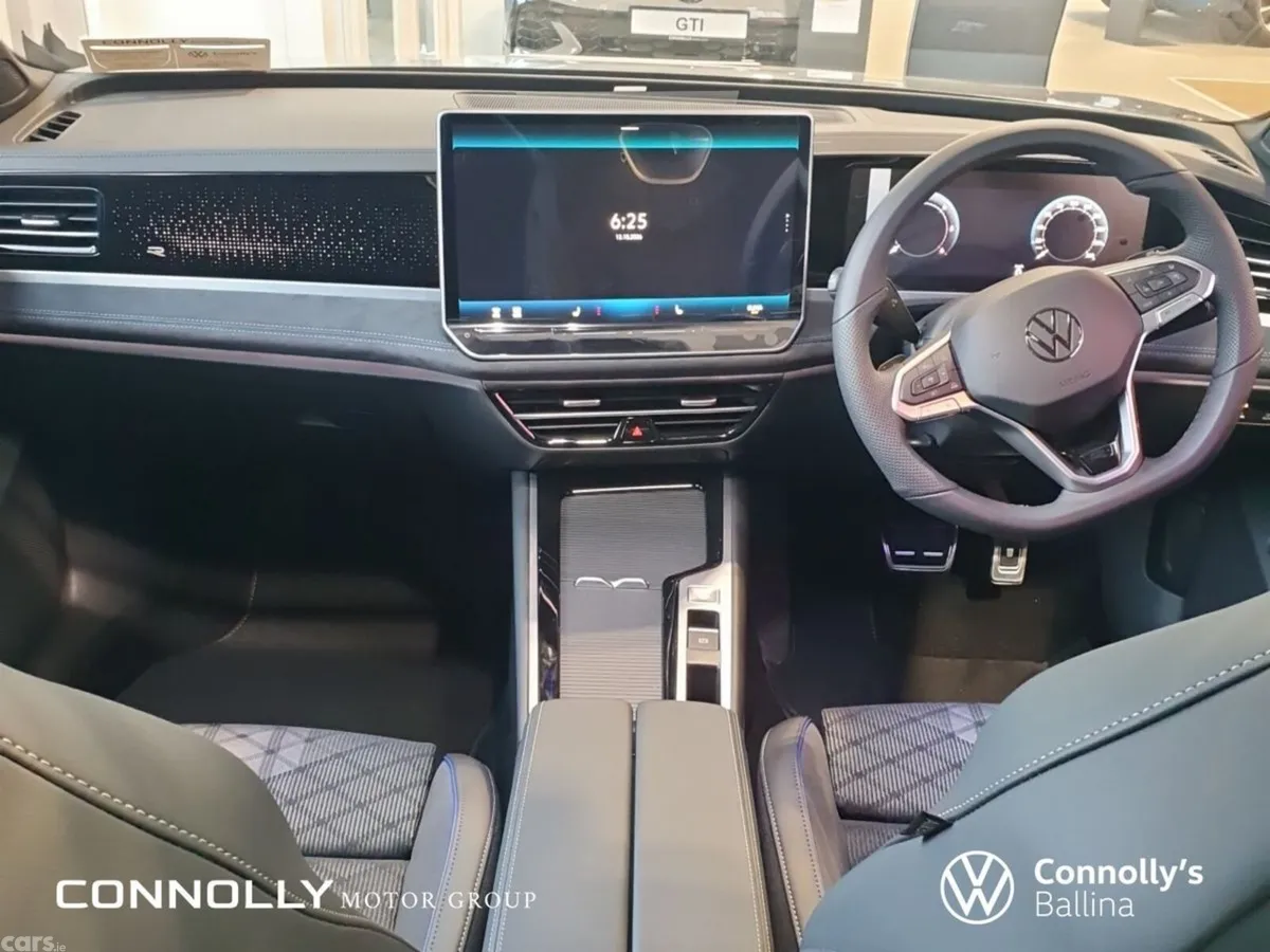 Volkswagen Passat Estate, Diesel, 2026, Grey