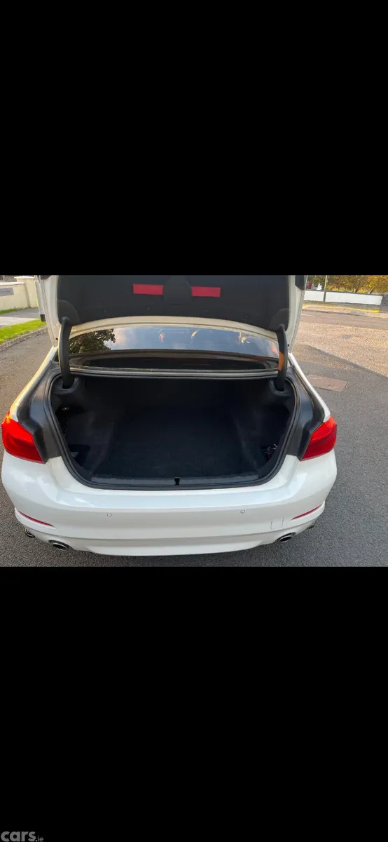 BMW 5-Series Saloon, Diesel, 2017, White