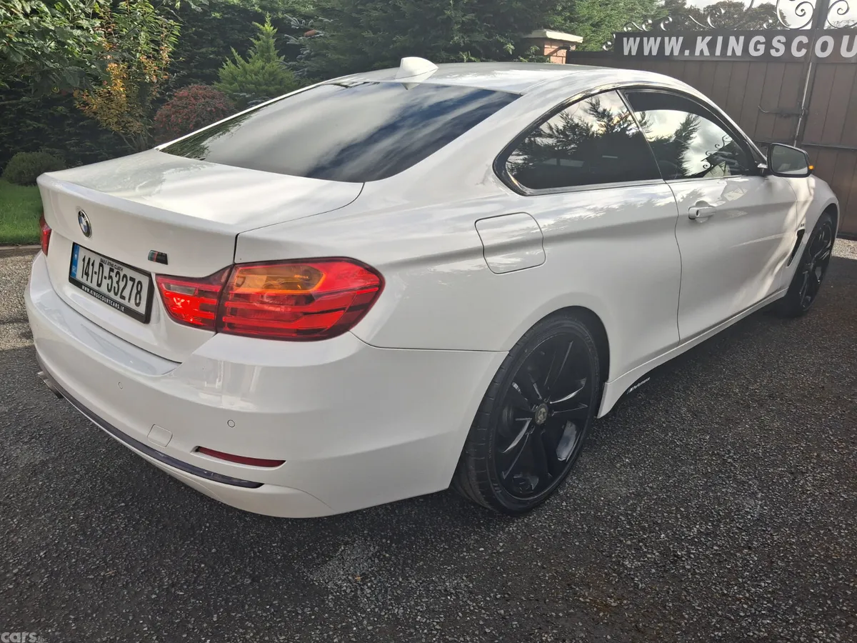 BMW 4-Series Coupe, Petrol, 2014, White