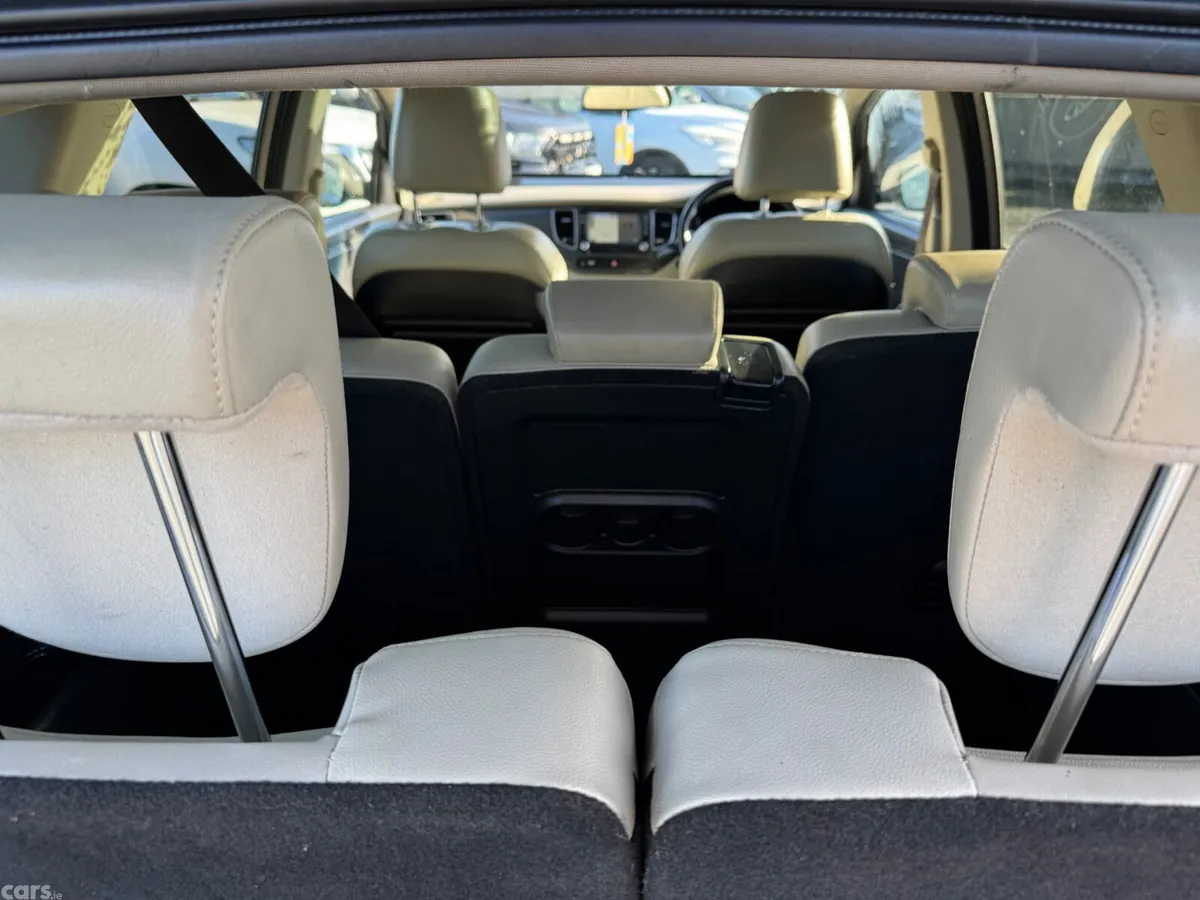 Kia Carens MPV, Diesel, 2017, Grey