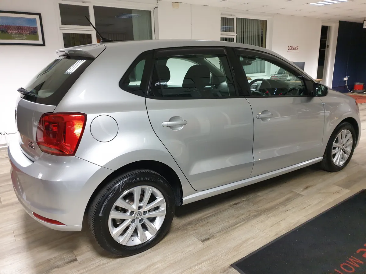 Volkswagen Polo Hatchback, Petrol, 2017, Silver