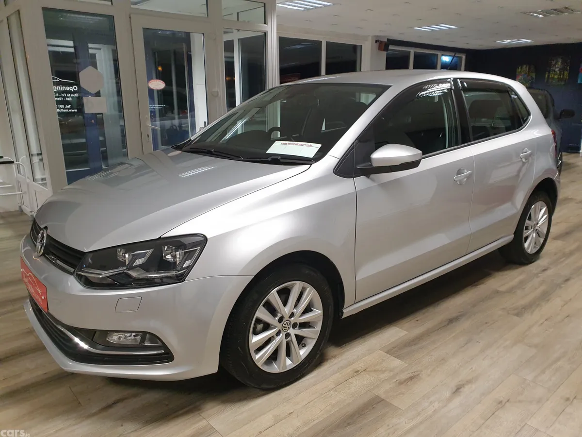 Volkswagen Polo Hatchback, Petrol, 2017, Silver