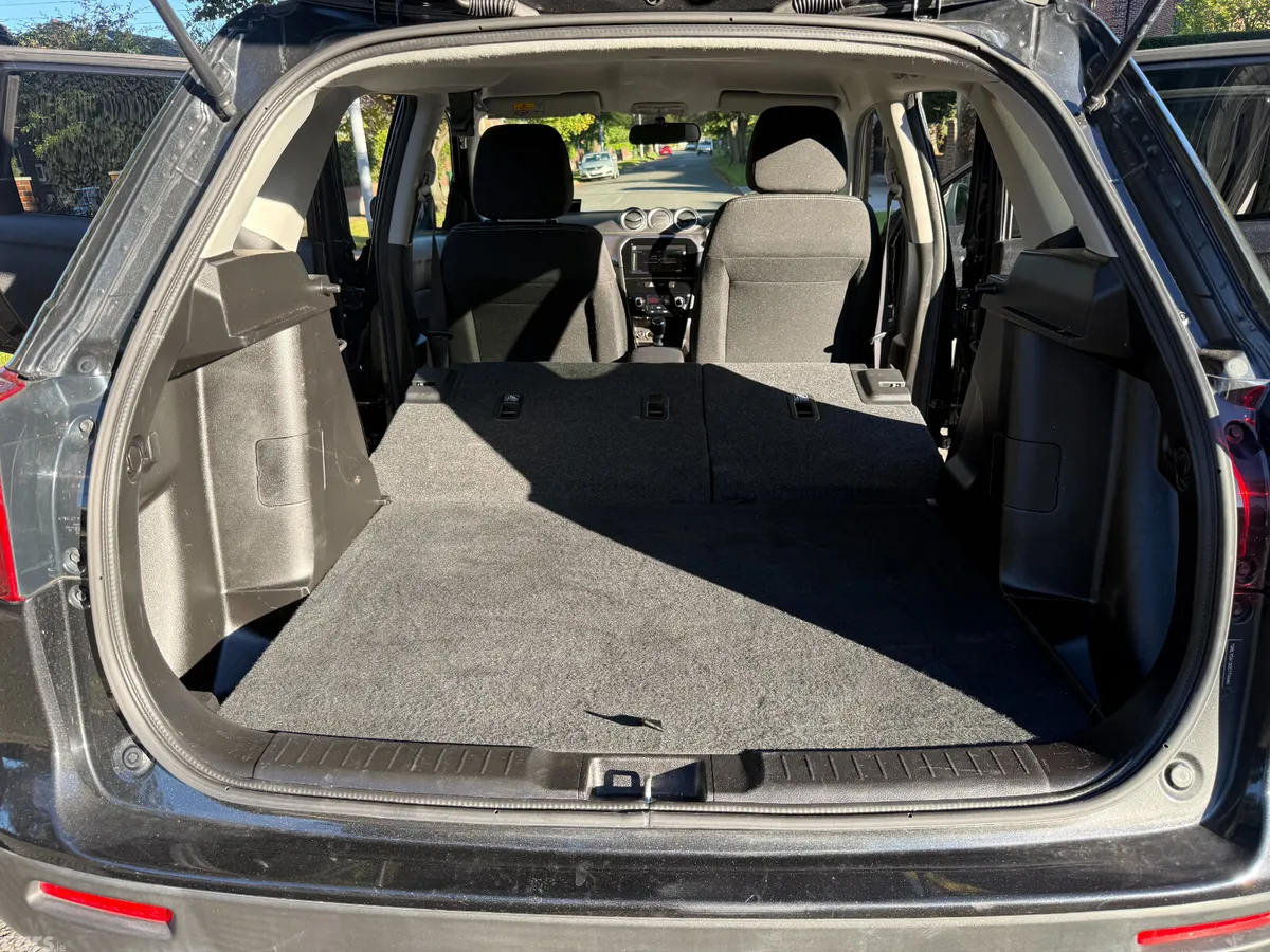 Suzuki Vitara SUV, Petrol, 2020, Black